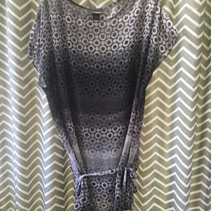 Lane Bryant - 18/20 sleeveless grey geometric tunic